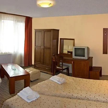 Hotel Family Zora 3*