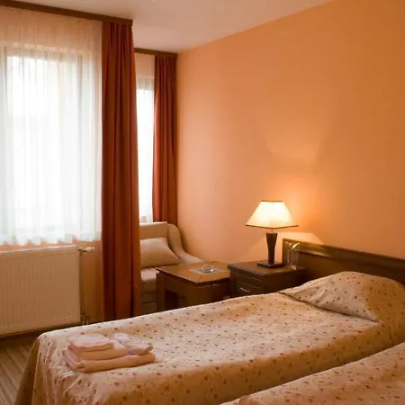 Family Zora Hotel 3*